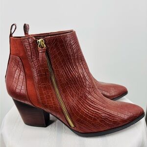 Bella Vita Women’s Everest II Brown Faux Leather Ankle Boots, Size 10W